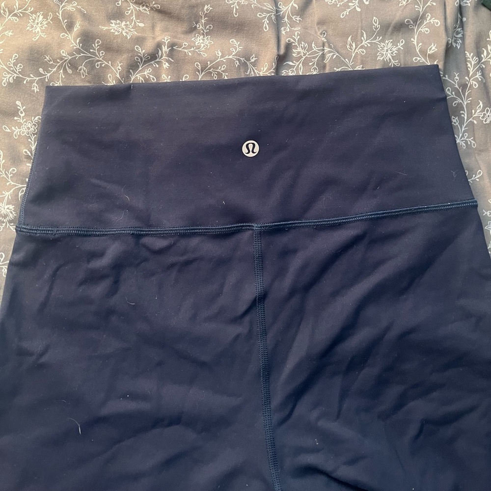 Lululemon Wunder Train Navy Blue High Rise 25” Tight, size 8 leggings